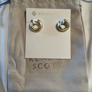 Kendra Scott Mikki hoop earrings. Gold plated.